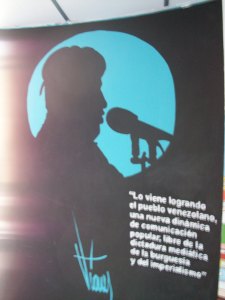 Chavez emphasizing the importance of media (community radio station, Petare)